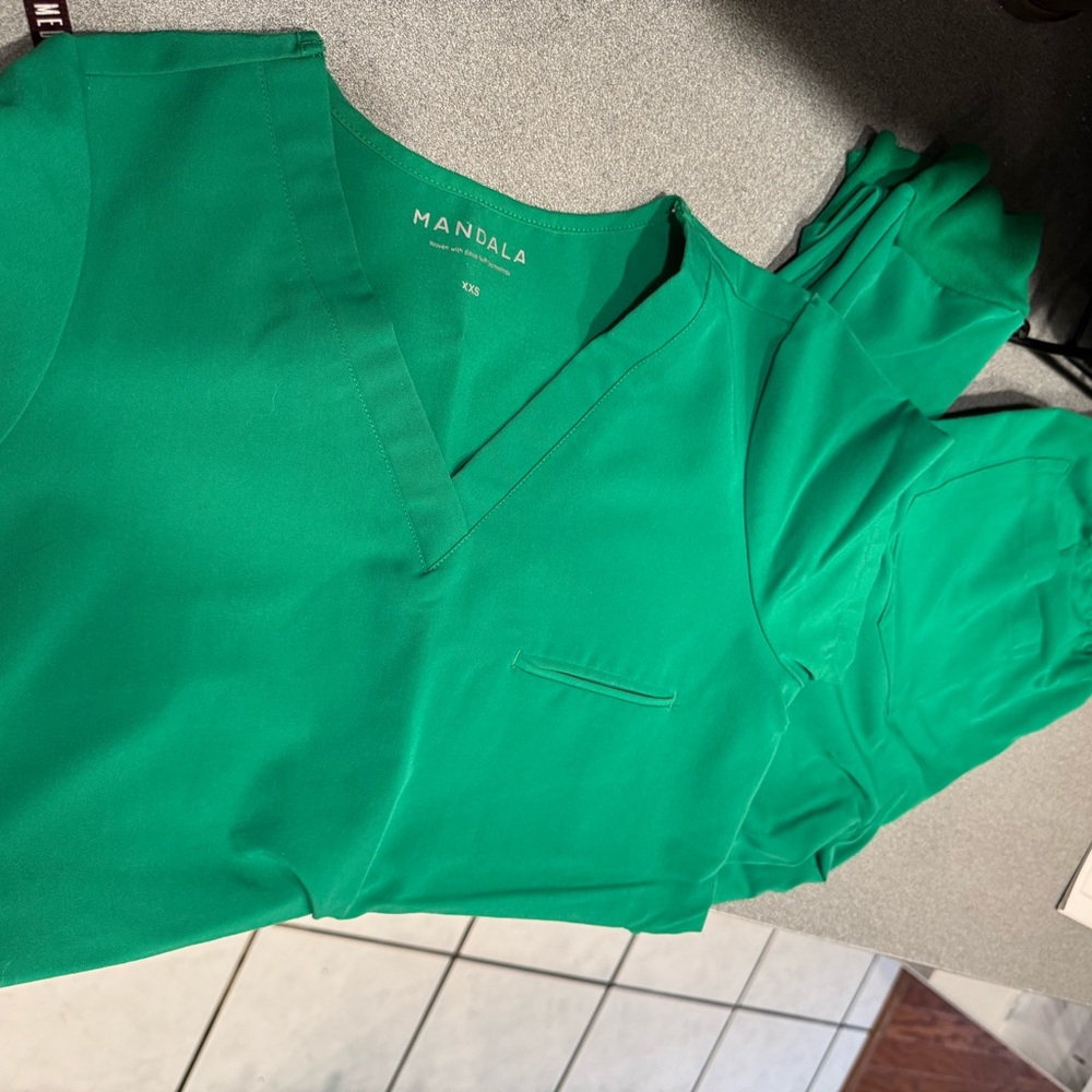 Mandela Women’s scrubs